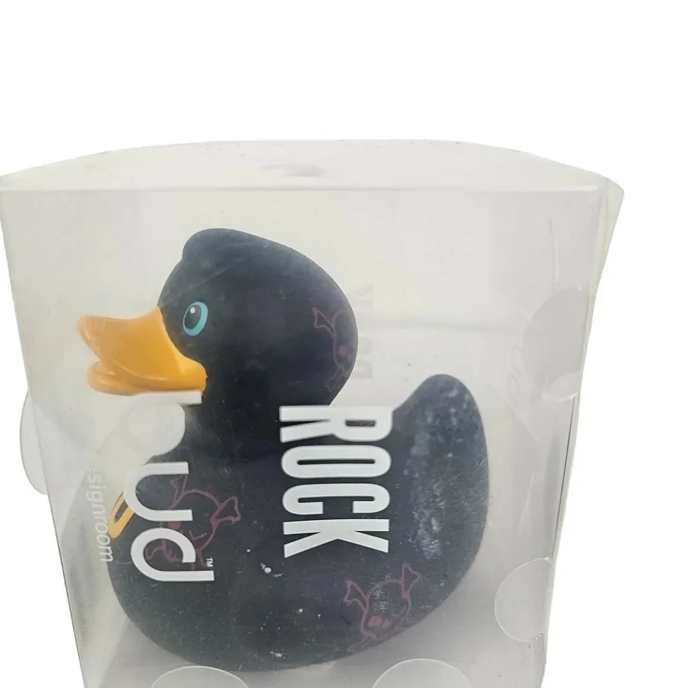 Playful Rock Bud Rubber Ducky Skull Print Bath Toy‎ Black Pink